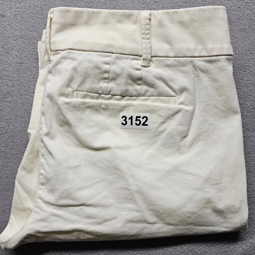 Loft‎ Outlet Womens Size 12 Cream Bermuda Chino Shorts Off White Cotton Spandex